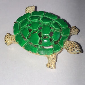 Vintage Green Enamel Boho Retro Turtle Brooch